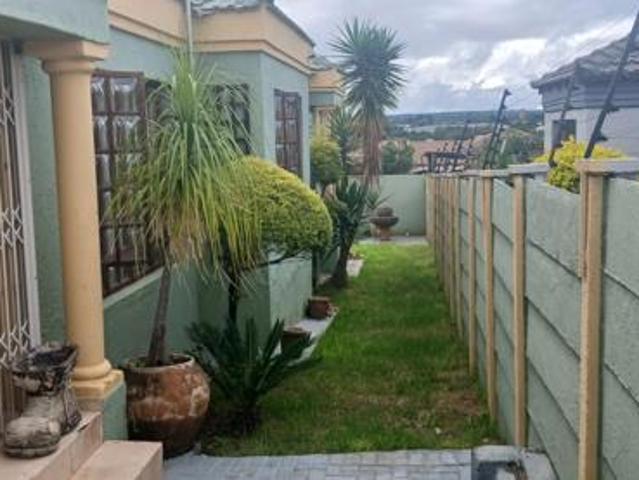 4 Bedroom House in Emdo Park