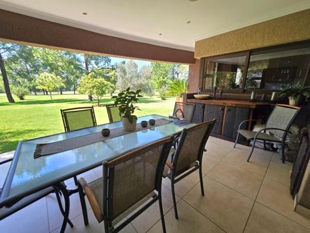 4 Bedroom House in Emfuleni Golf Estate