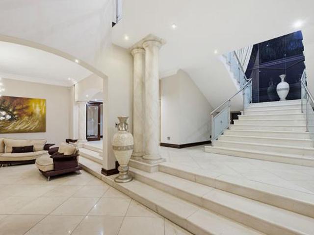 4 Bedroom House in Eagle Canyon Golf Estate