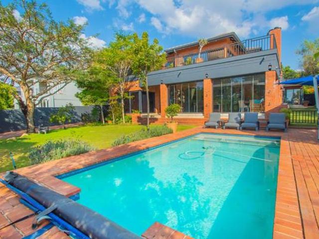 4 Bedroom House in Eagle Canyon Golf Estate