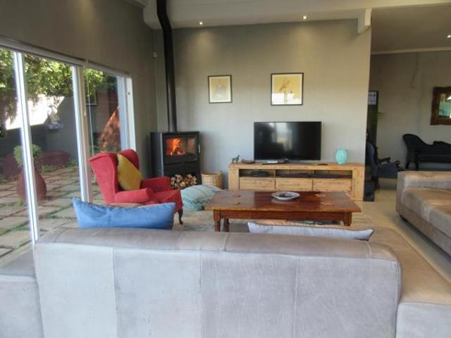 4 Bedroom House in East Bank