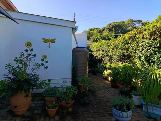 4 Bedroom House in East Bank