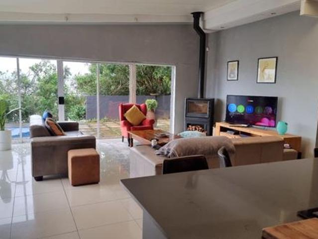 4 Bedroom House in East Bank