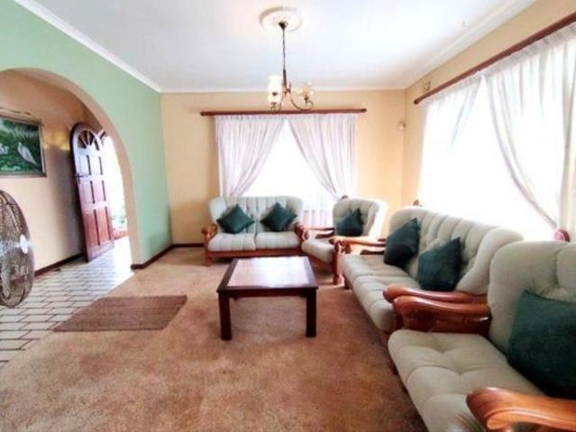 4 Bedroom House in Eastwood