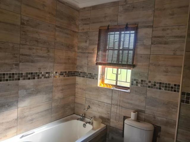 4 Bedroom House in Eastwood