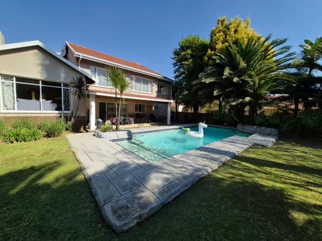 4 Bedroom House in Eden Glen