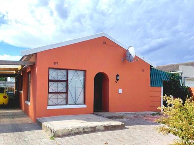 4 Bedroom House in Eersterivier South