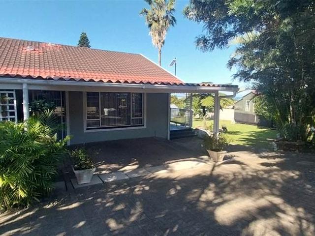 4 Bedroom House in Elysium