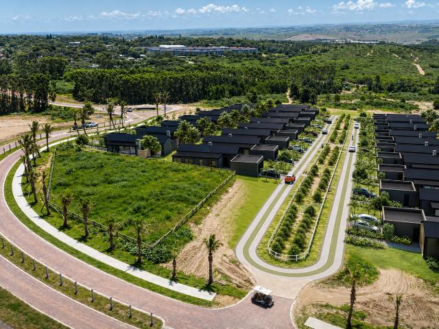 4 Bedroom House in Elaleni Coastal Forest Estate