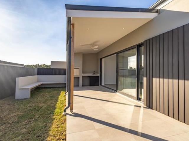 4 Bedroom House in Elaleni Coastal Forest Estate