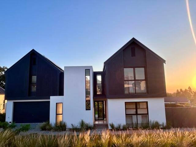 4 Bedroom House in Elaleni Coastal Forest Estate