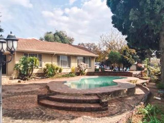 4 Bedroom House in Elandspark