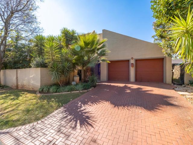 4 Bedroom House in Eldoraigne