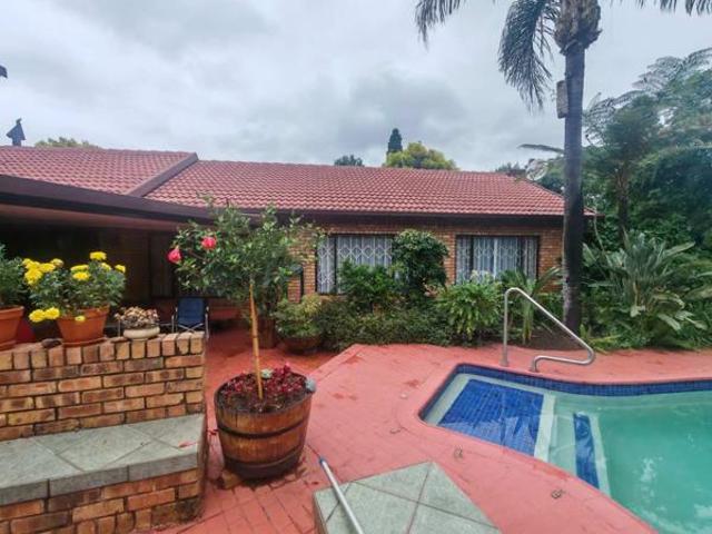 4 Bedroom House in Eldoraigne