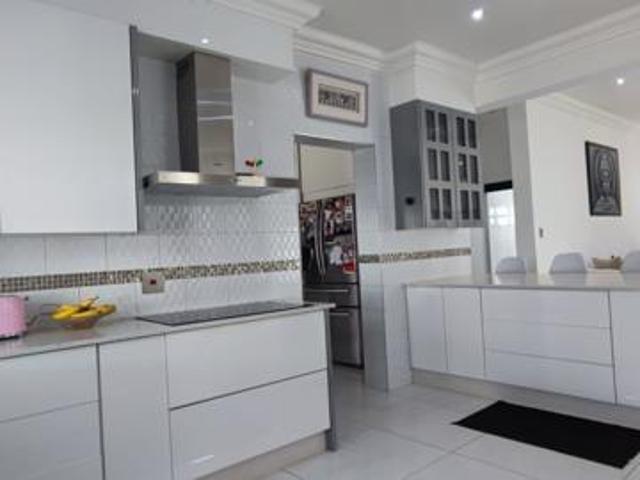 4 Bedroom House in Eldoraigne
