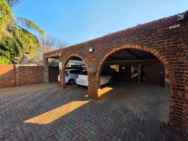 4 Bedroom House in Eldoraigne