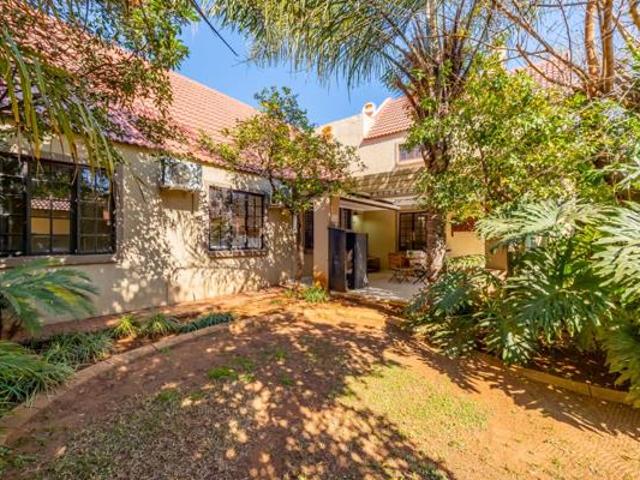 4 Bedroom House in Eldoraigne
