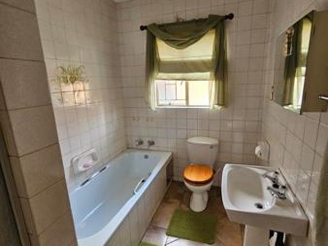 4 Bedroom House in Eldoraigne