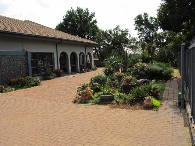 4 Bedroom House in Erasmus