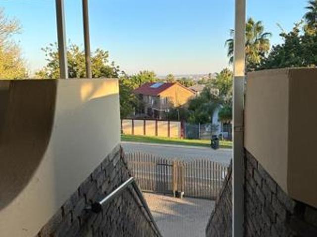 4 Bedroom House in Erasmia