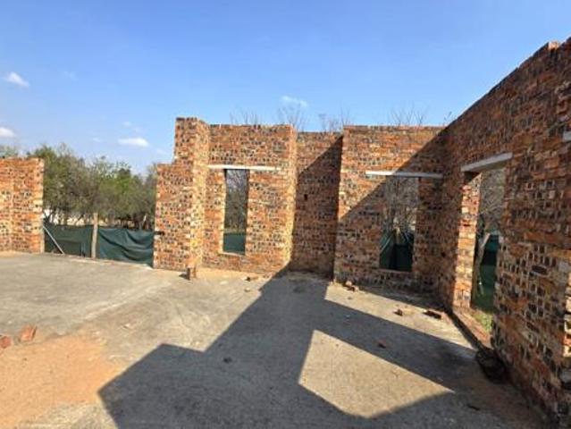 4 Bedroom House in Estate D Afrique