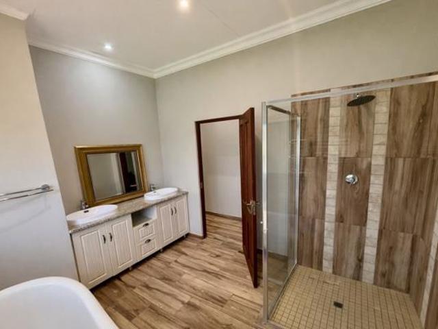 4 Bedroom House in Euphoria Golf Estate