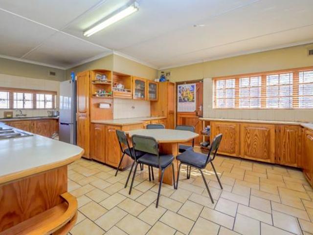 4 Bedroom House in Everest Heights