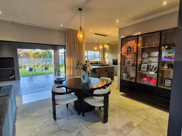 4 Bedroom House in Everglades Estate