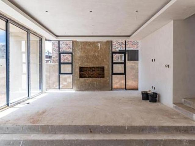 4 Bedroom House in Eye of Africa Estate