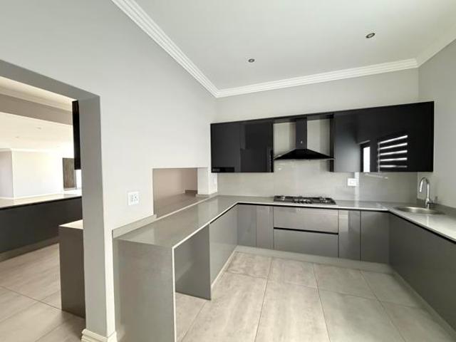 4 Bedroom House in Eye of Africa Estate