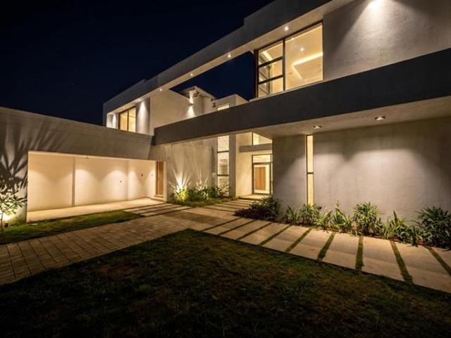 4 Bedroom House in Eye of Africa Estate