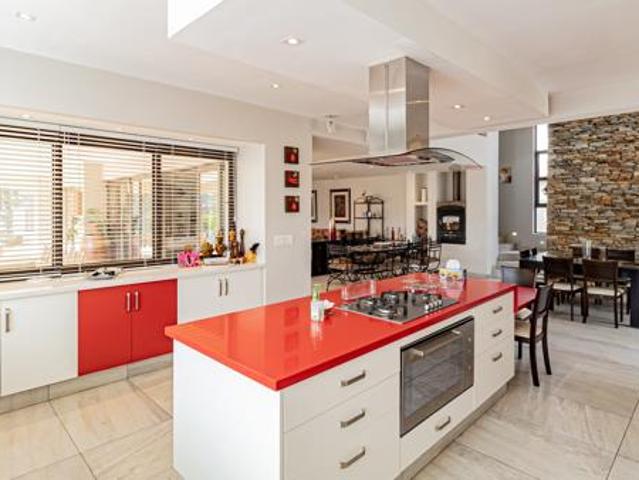 4 Bedroom House in Eye of Africa Estate