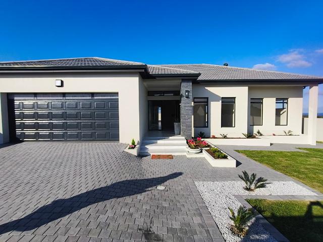 4 Bedroom House in Fountains Estate