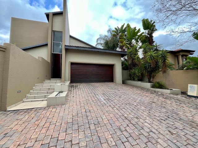4 Bedroom House in Fourways