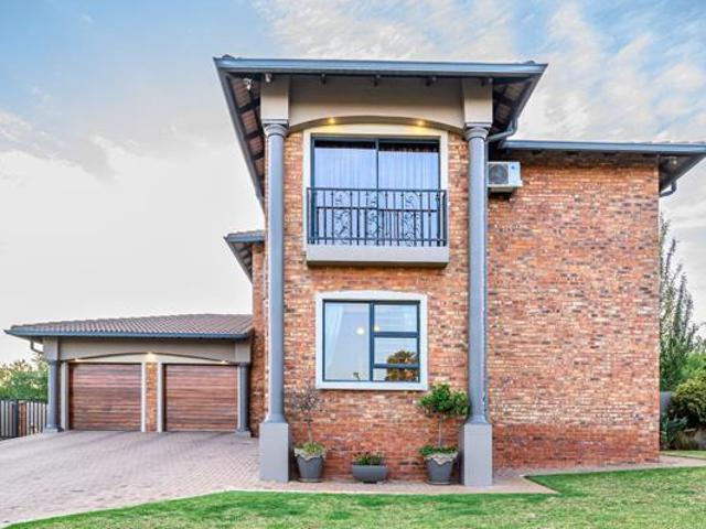 4 Bedroom House in Fochville