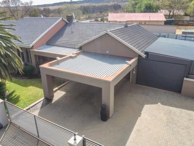 4 Bedroom House in Fochville
