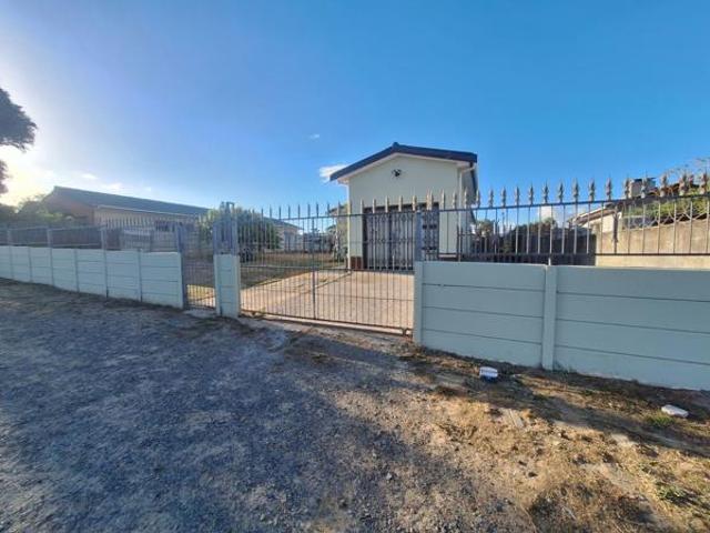 4 Bedroom House in Forest Heights