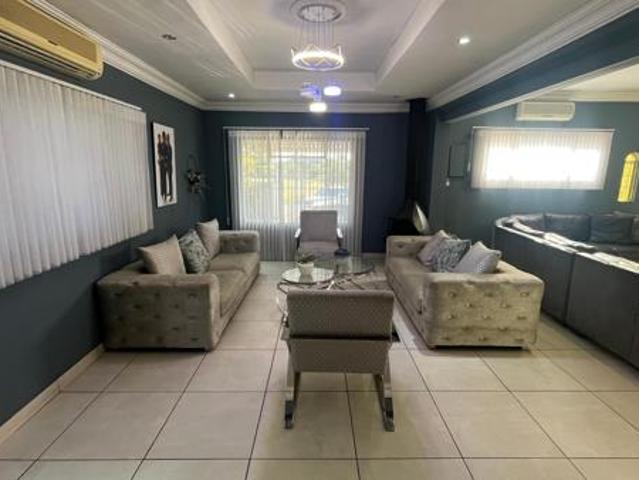 4 Bedroom House in Fauna