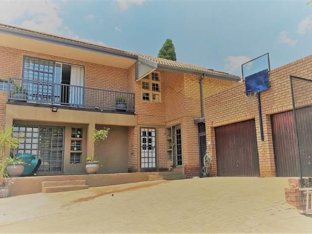 4 Bedroom House in Faerie Glen