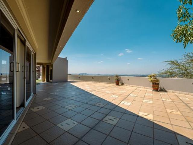4 Bedroom House in Featherbrooke Estate