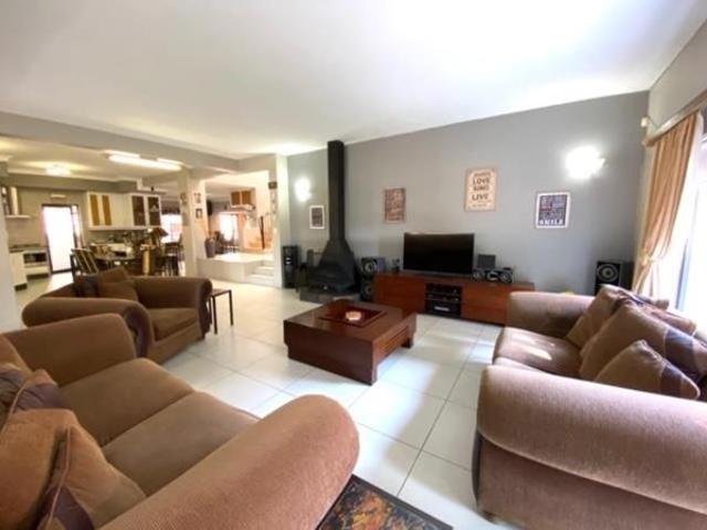 4 Bedroom House in Featherbrooke Estate