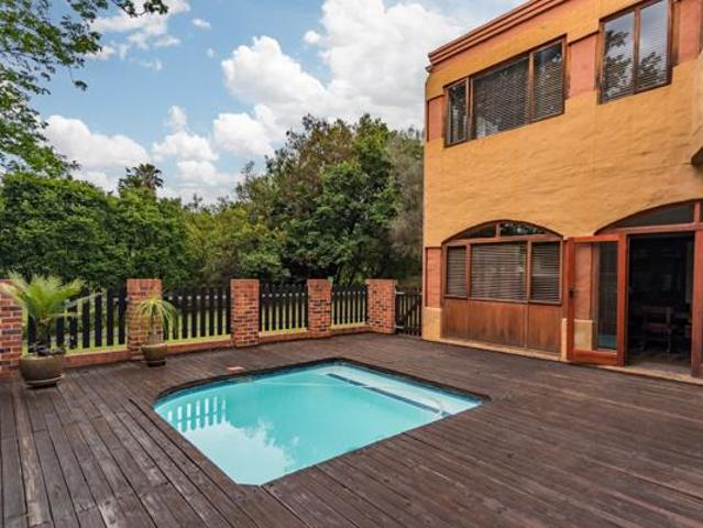 4 Bedroom House in Featherbrooke Estate