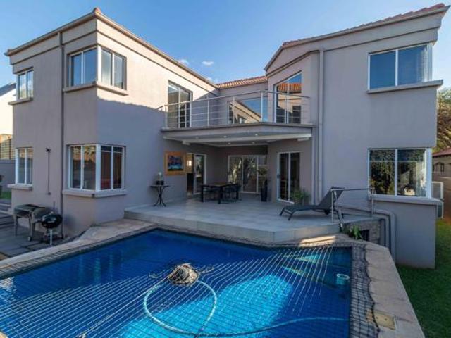 4 Bedroom House in Featherbrooke Estate