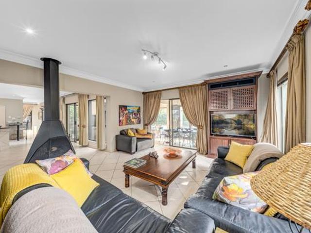 4 Bedroom House in Featherbrooke Estate