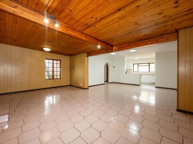 4 Bedroom House in Ferndale