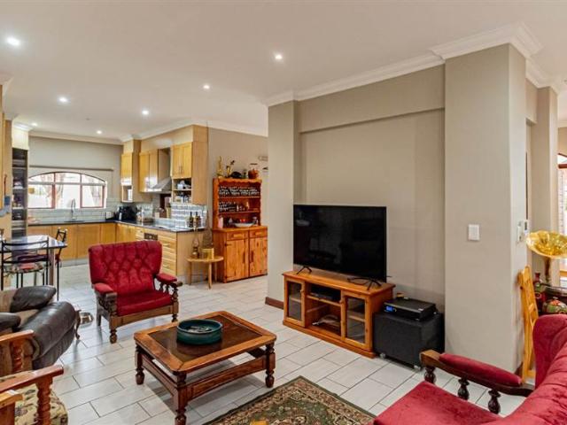 4 Bedroom House in Ferndale