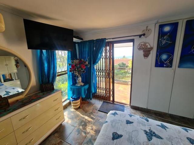 4 Bedroom House in Ferreira Town