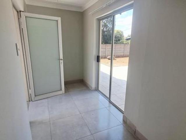 4 Bedroom House in Fichardt Park