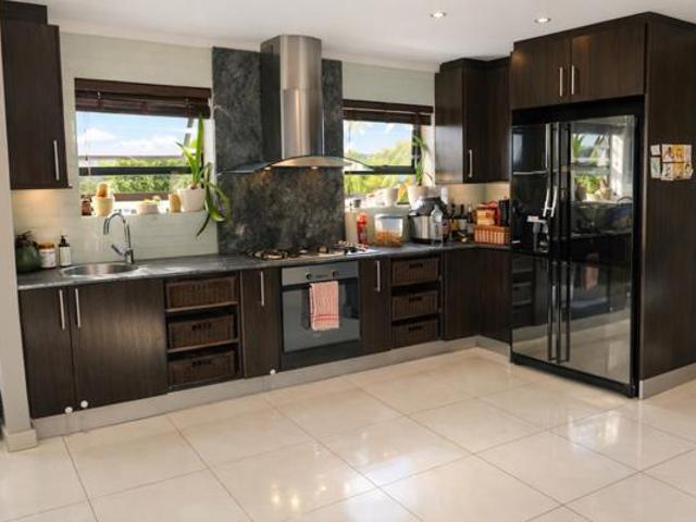 4 Bedroom House in Flamingo Vlei