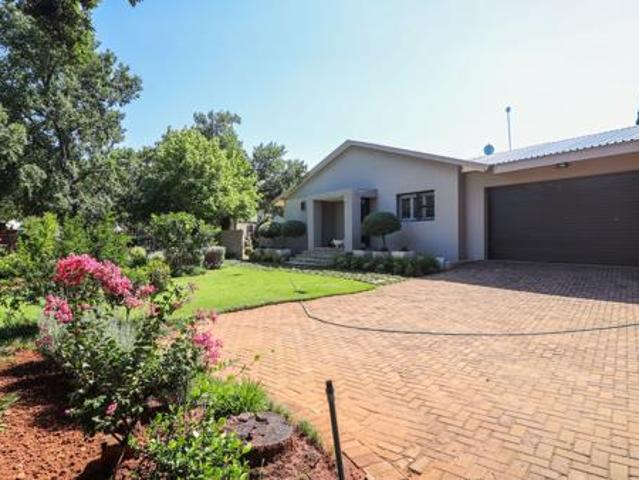 4 Bedroom House in Flamwood